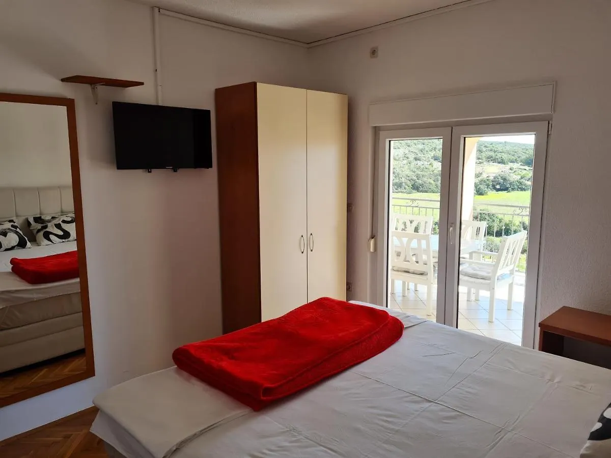 Apartments Niki Sveti Petar